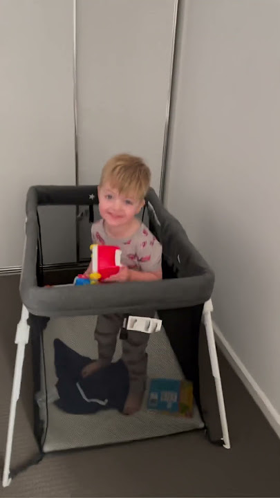 The best travel crib for toddlers ✈️