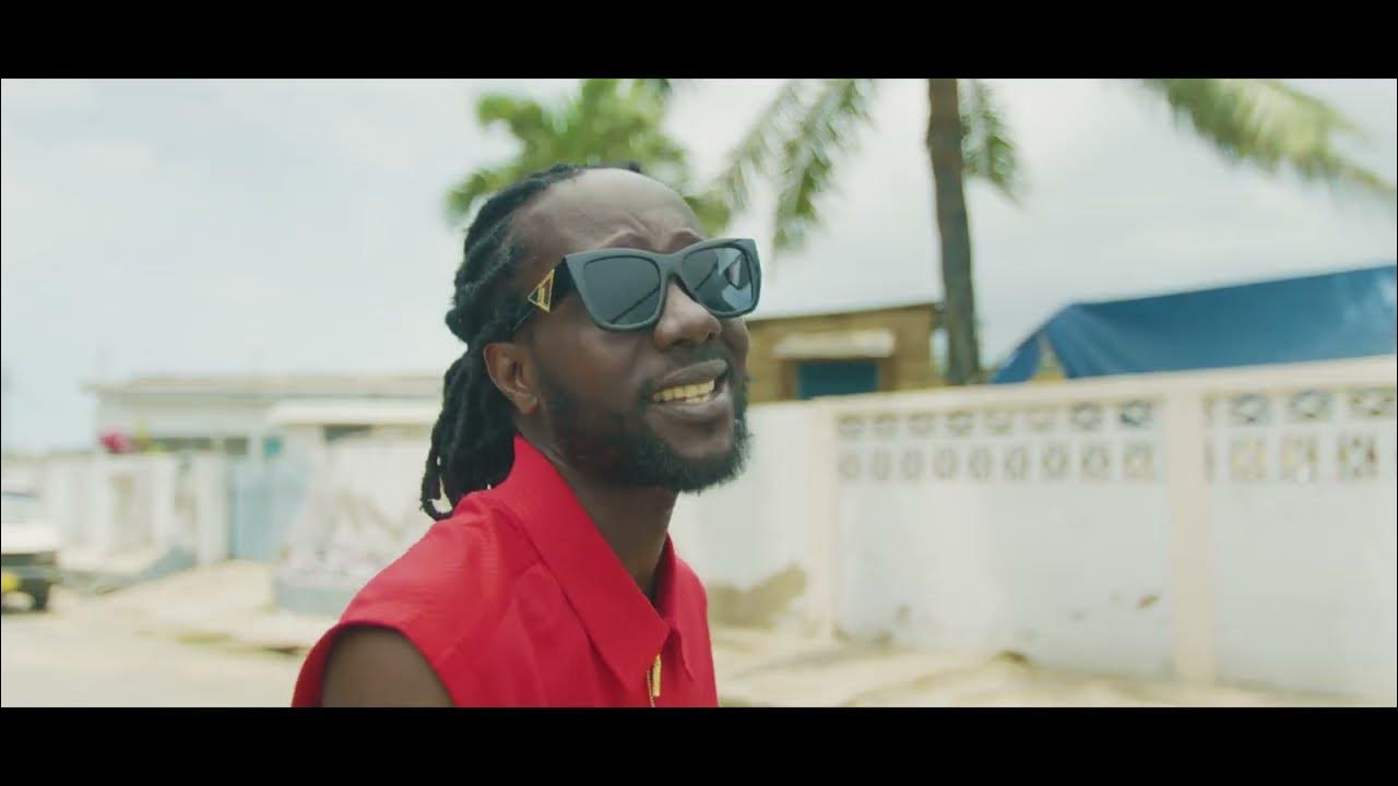 Afriyie Wutah Ft. Coby Rola ' World Gone Crazy' Afriyie Wutah Ft. Coby Rola ' World Gone Crazy'