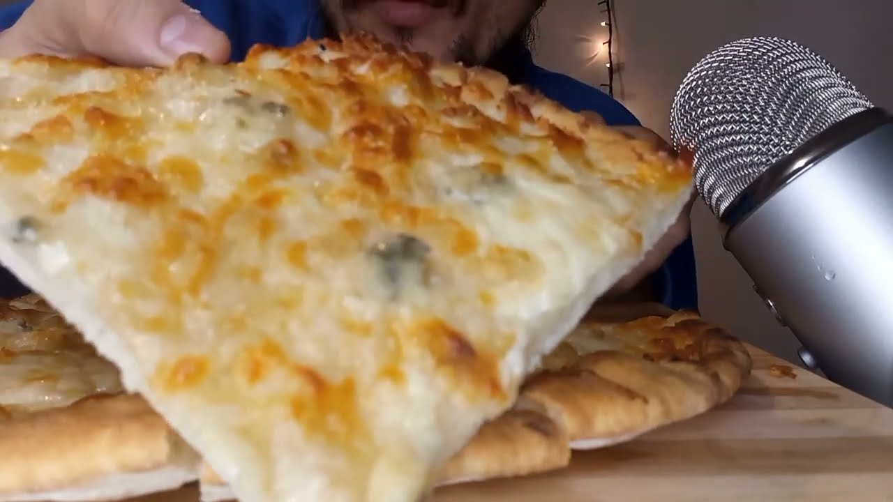 MUKBANG ITA PIZZA 4 FORMAGGI EATING SOUNDS *ASMR PIZZA CIBO ITALIANO