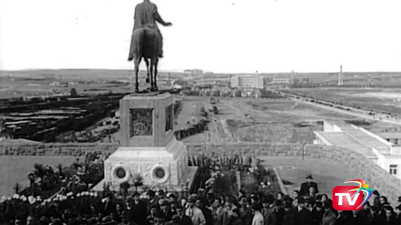 Atatürk İçin 1939'da Yapılan İlk Anma Töreni