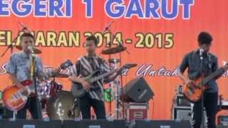 Penampilan Band ke 2 SMKN 1 Garut