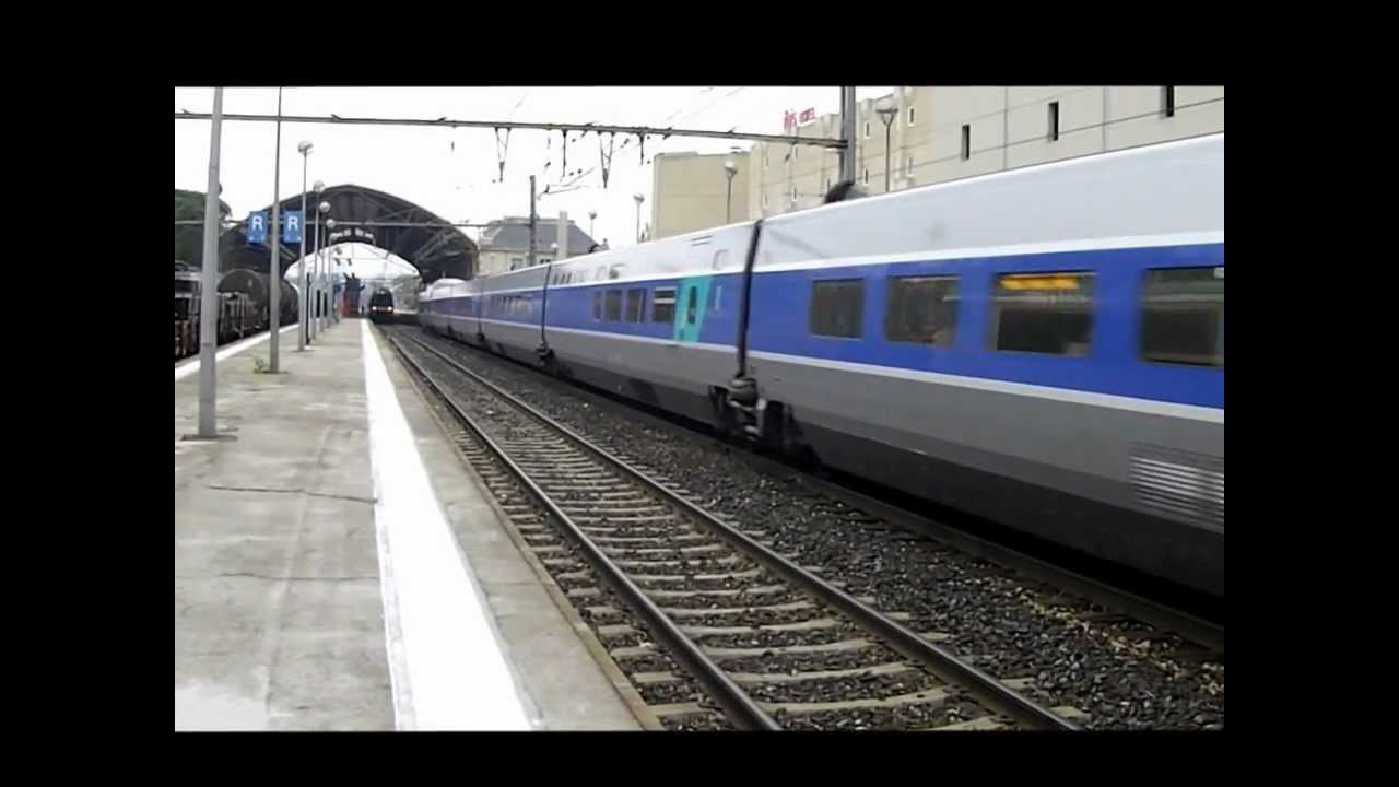 Des trains à Avignon Centre YouTube