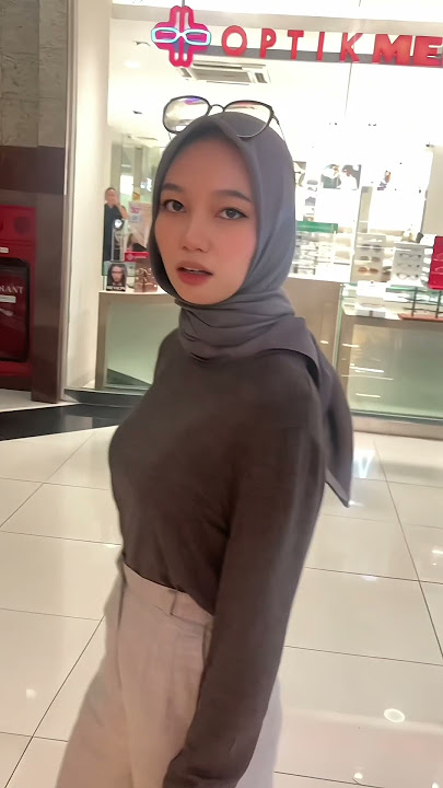 pov: jalan ke mall bareng kamu
