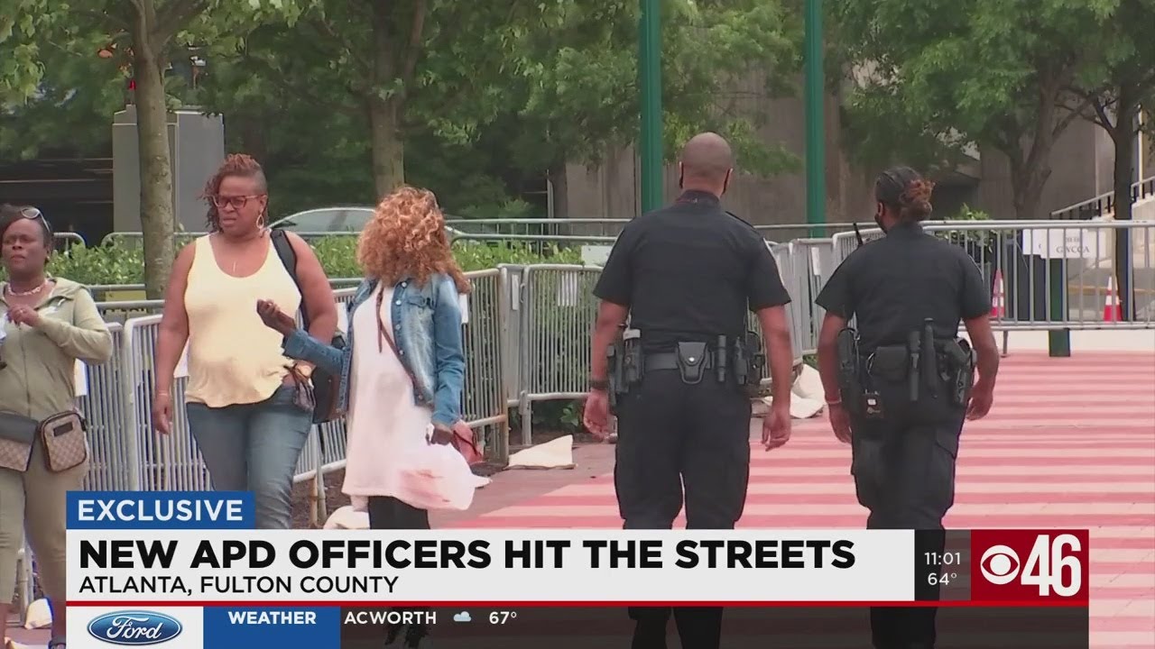 New Atlanta police officers hit the streets - YouTube
