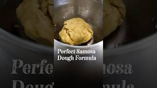 Dough na ज़्यादा tight ना zyaada ढीला #cookingtips #samosarecipe #ranveerbrar