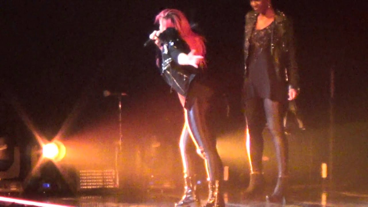 Demi Lovato performing FireStarter 3/22/14 YouTube