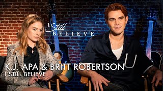 Download Lagu I STILL BELIEVE's Britt Robertson Reveals She Attended Church With the Crew While on Set MP3 Download Lagu I STILL BELIEVE's Britt Robertson Reveals She Attended Church With the Crew While on Set MP3