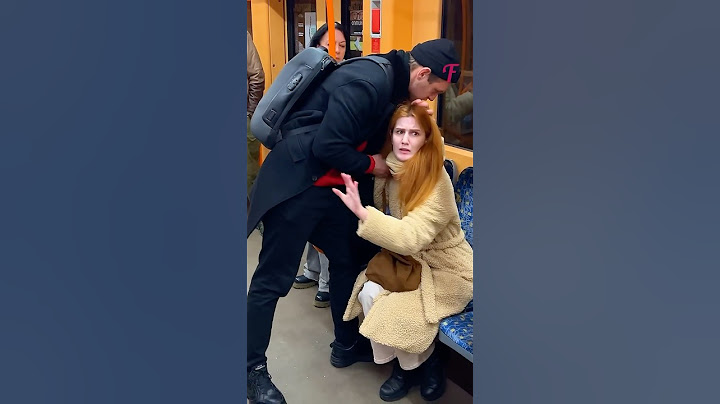 People Stand Up Against a Bully on a Subway #shorts