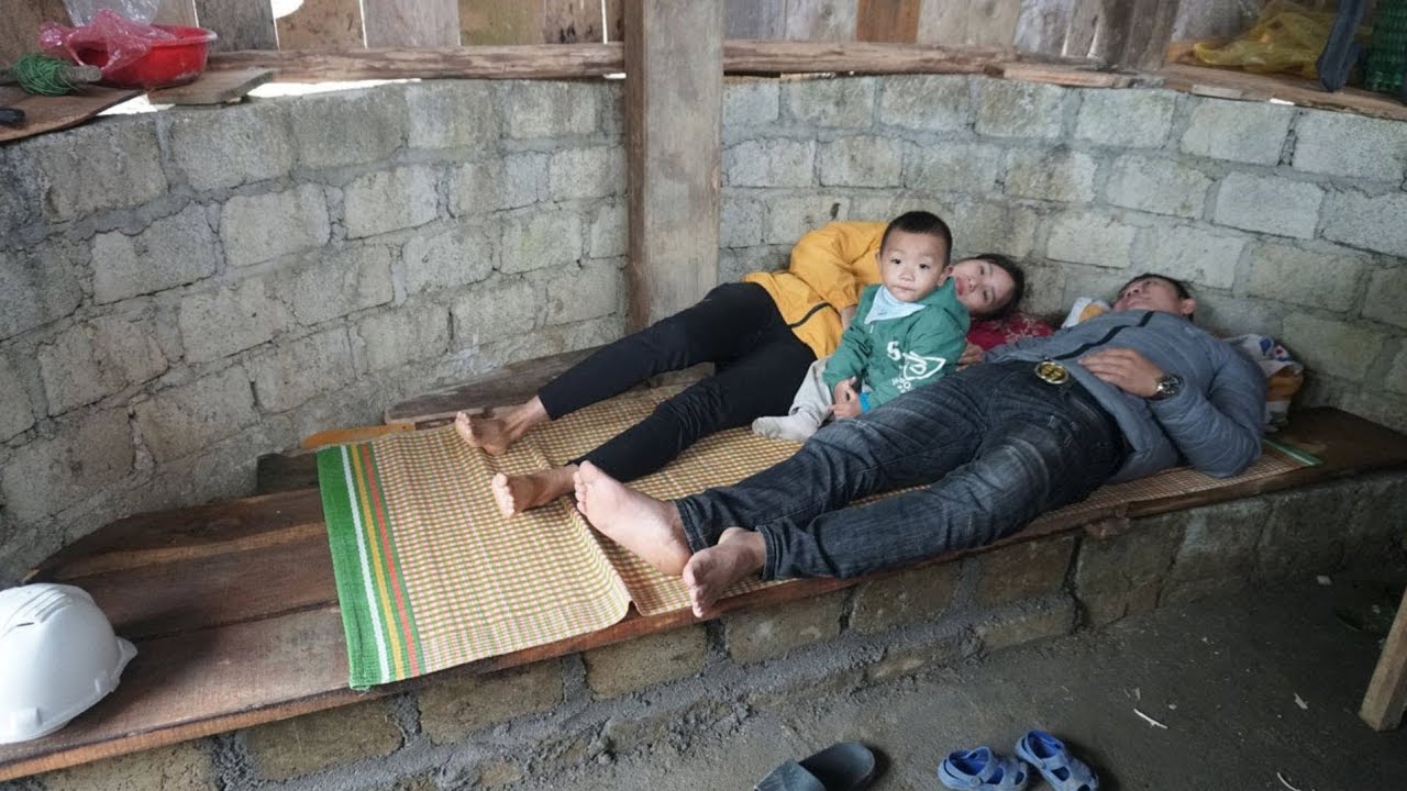 Full video TIMELAPSE: Rich guy helps single mother build wooden house new life - They fell in love