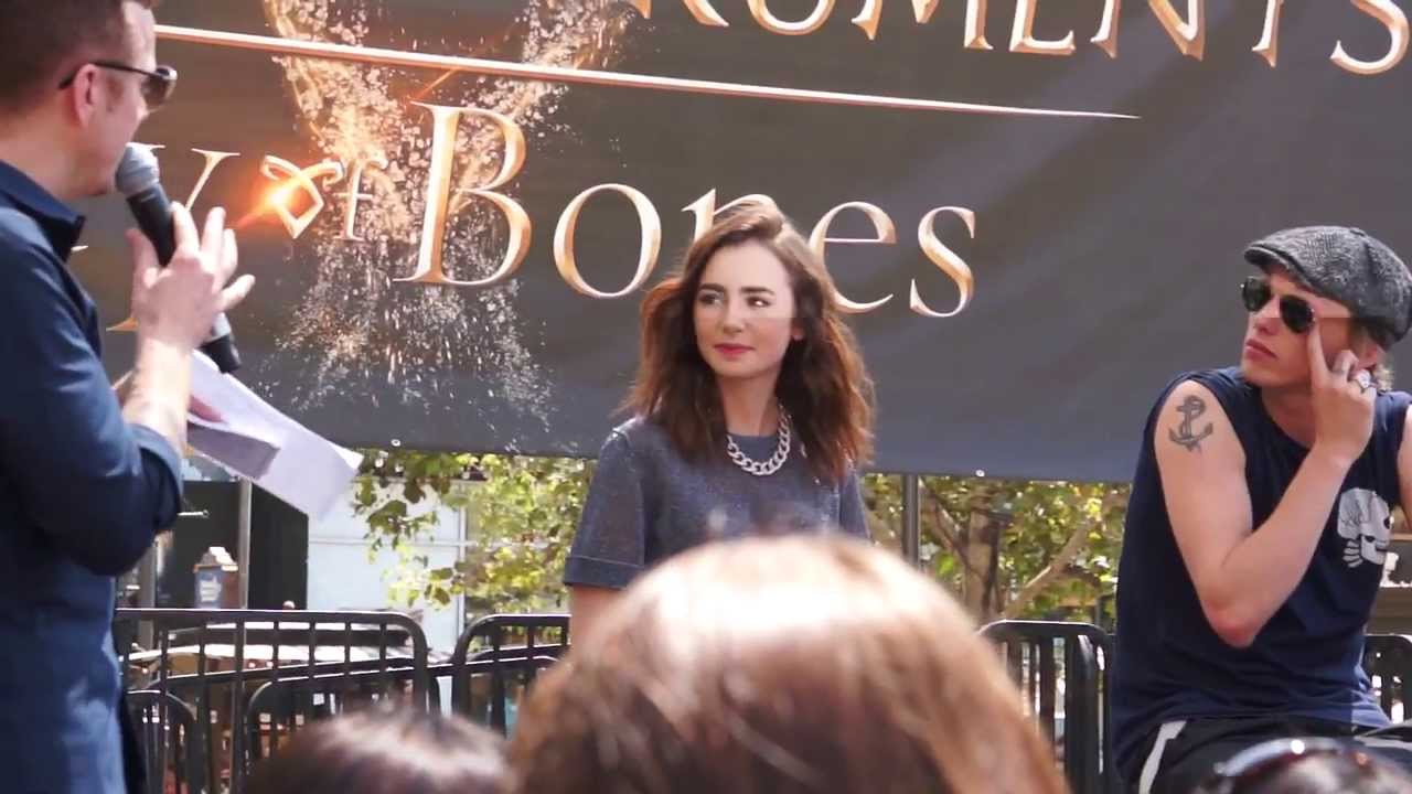The Mortal Instruments Mall Tour Q & A  #1 Lily, Jamie, Robert & Kevin @Americana At Brand (8-13-13)
