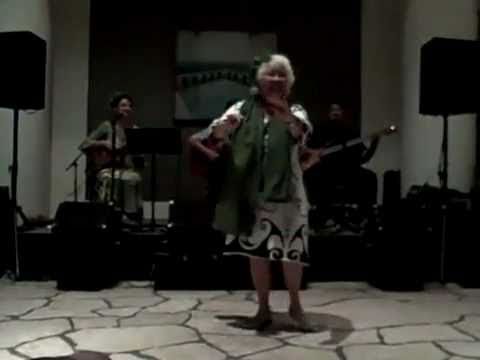 Cyril Pahinui, Tani "U'i" Waipa-Kaneao & Warren Kaneao, "Hi'ilawe"