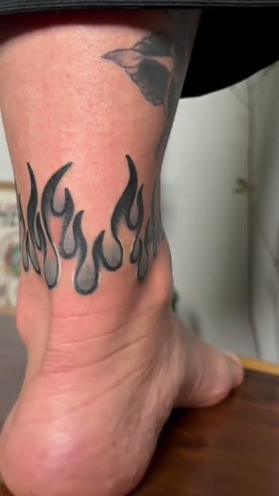 fire 🔥small tattoo design women's#tattoolover #shorts #tattooartist