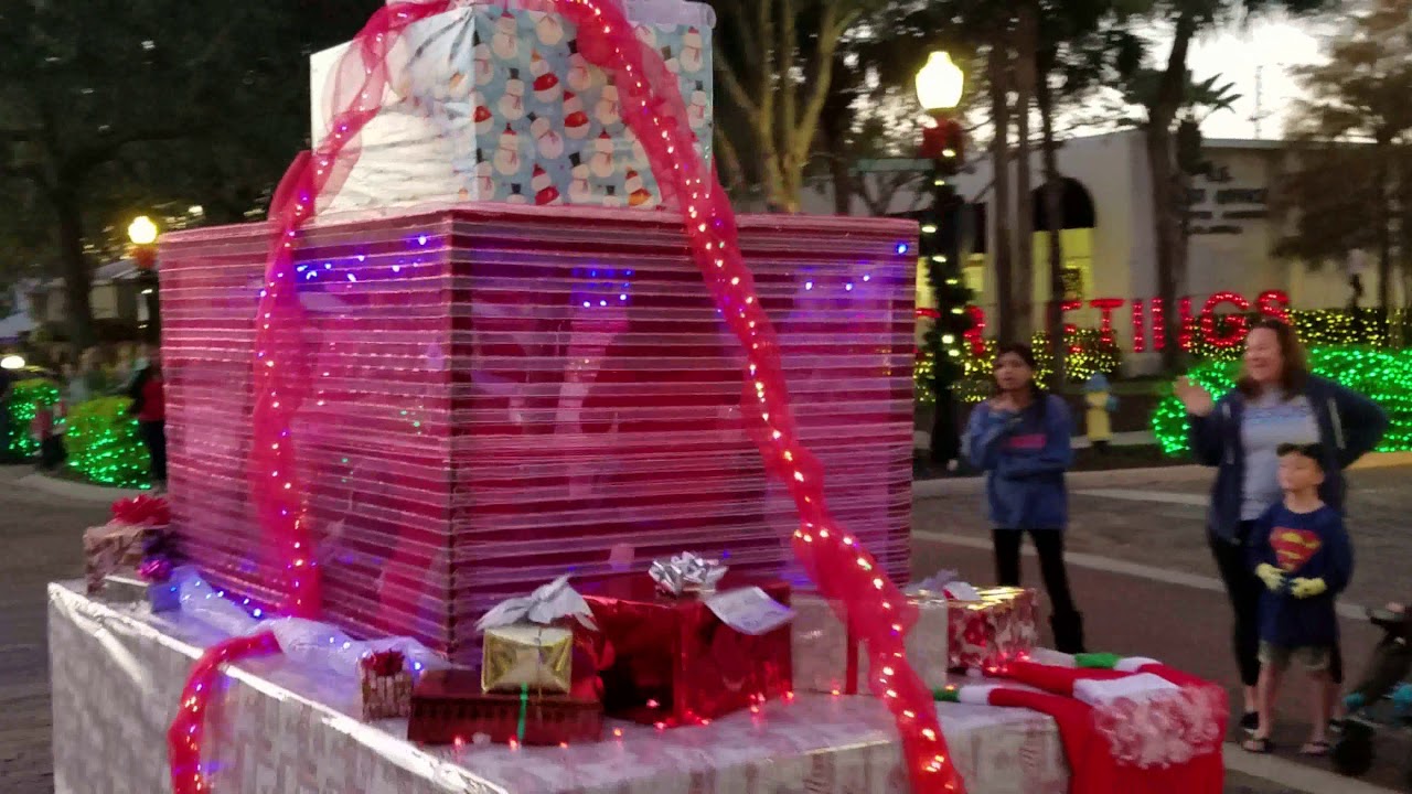 Winter Garden's Christmas Golf Cart Parade! YouTube
