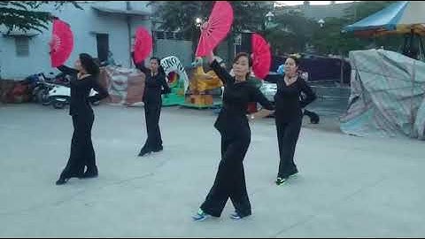 Càn Long Phiến ( nhạc cô gái mở đường )