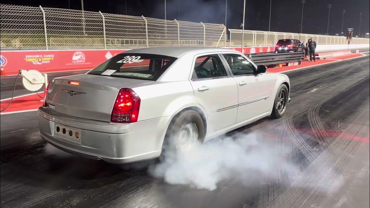 Wold fastest and quickest chrysler 300c - YouTube