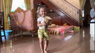 Saur-saur...Kakak Azmi dan Dek Mecca