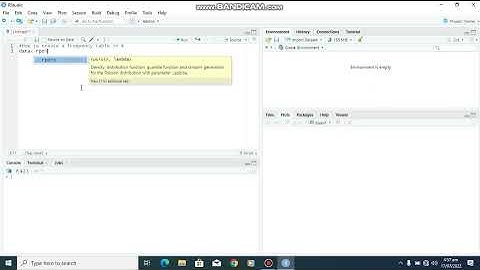 How to create a frequency table in R