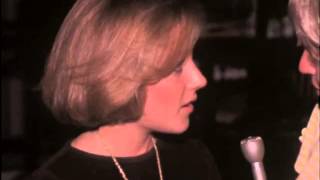 Bette Rogge interviews singer Lesley Gore