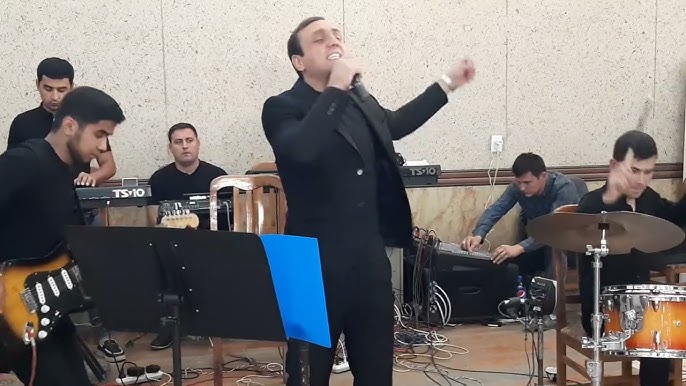 Katta bilan sikish surati Mototsiklda porno guruh