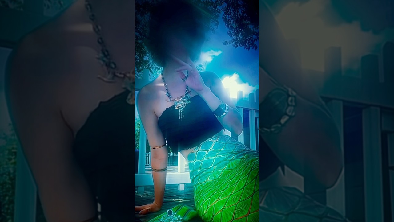 i’m posting some more mermaid content on here 😋 