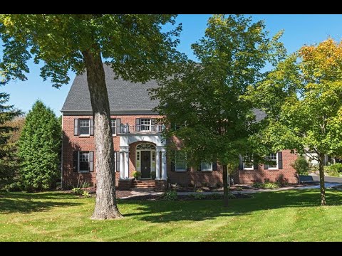 8766 Sherwood Bluff, Eden Prairie, MN home video tour