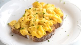 How to Make the Best Scrambled Eggs - Soft and Creamy Scrambled Eggs Recipe
