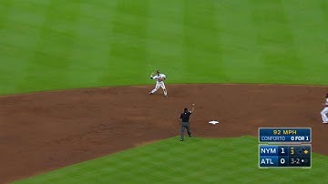 NYM@ATL: Swanson makes a great catch to start DP