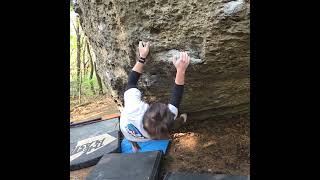 모락산_4월_댑볼더_V3_포켓볼_자연바위 #bouldering #climbing #볼더링 #rockclimbing #클라이밍 #자연바위 #모락산 #댑볼더