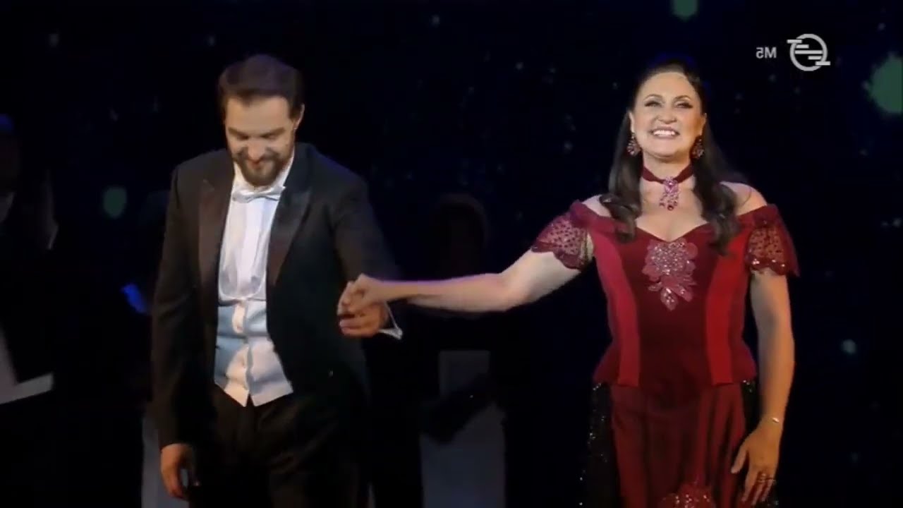 Ajk az ajkon...Előadja: Fischl Mónika, Dolhai Attila