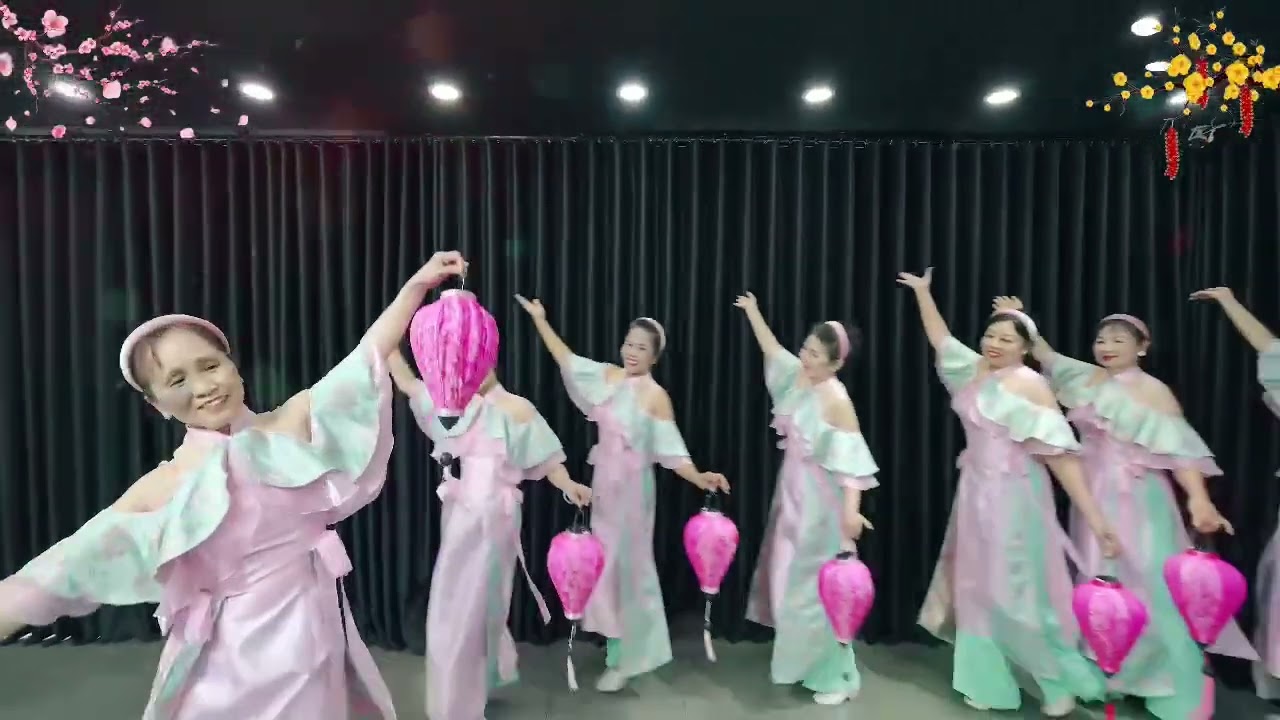 Múa : ĐOẢN XUÂN CA - đạo điên Thu Hằng