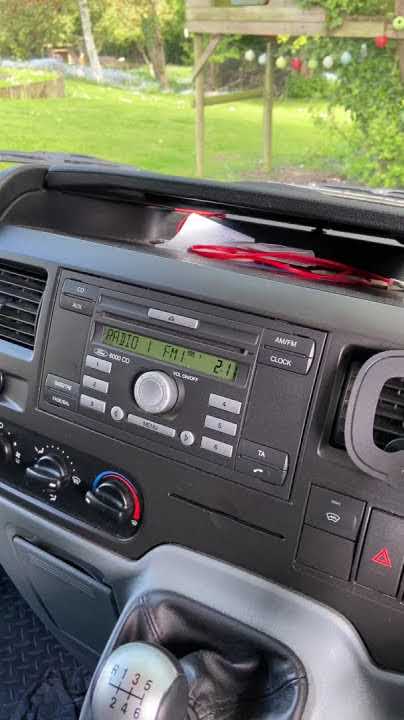 How to get the serial number from ford 6000 cd without removing the unit Transit / focus / mondeo