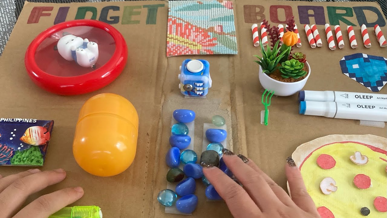 rating my fidget board asmr with a guest