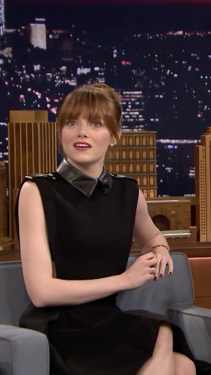 #EmmaStone’s newfound interest is reading young mom blogs ? #FallonFlashback
