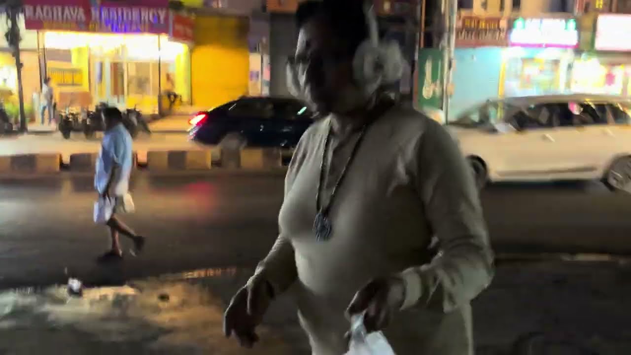 పులివెందుల అన్న కొడుకు పేరుమీద అన్నం అయితే పంచుతున్నాము 