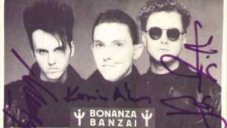 Video thumbnail of "Bonanza Banzai 101-es szoba"