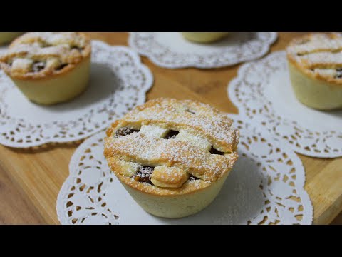 Video: Si Të Bëni Një ëmbëlsirë Të Shijshme Me Mollë Dhe Arra
