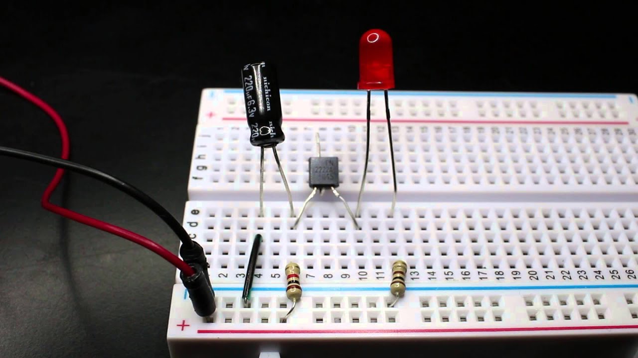 Simple Blinking Led with a Capacitor, Transistor and two Resistors 