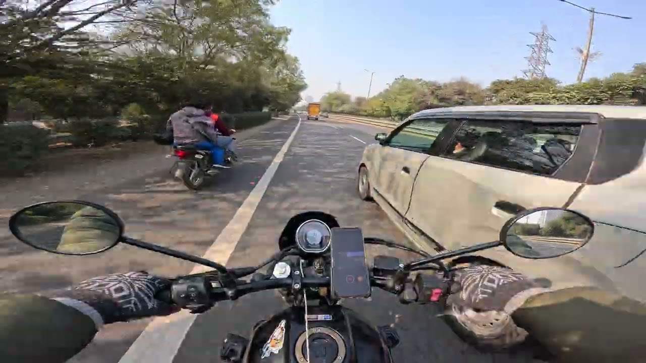 Moto Vlog 113 - Noida Expressway | Harley Davidson X440 Ride Review