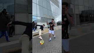 La Gente De La Calle Podrá Colarme Un Caño A Cambio De Un Regalo?