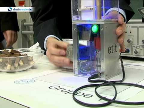 Studenten der TU-Darmstadt entwickeln Schokoriegel-Zerteil-Maschine