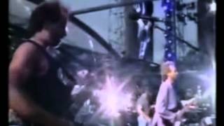 Genesis  Land Of Confusion (Knebworth 1992)
