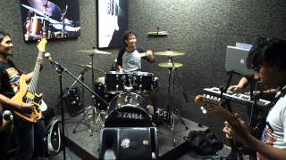 Download Lagu Bicara Hati - Amy Eedaya (Original) MP3