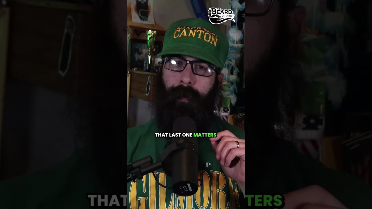 Лишившись всего, он использовал свою бороду, чтобы сбежать. 