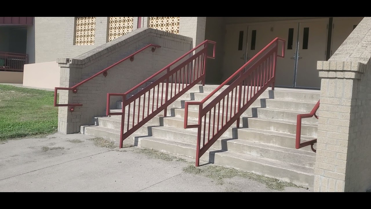 TX Governor Abbott here at the Del Rio Civil Center Del Rio, TX YouTube