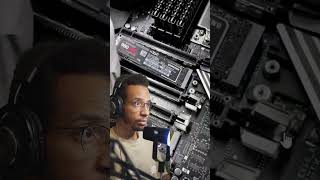 Ce PC a 256 GO de RAM #pcsetup #techie #gamingtips #fyp #pcgamer
