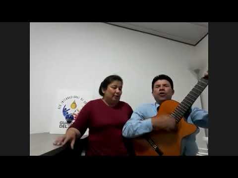 ESPOSOS LIZCANO CANTANDO vivo y85