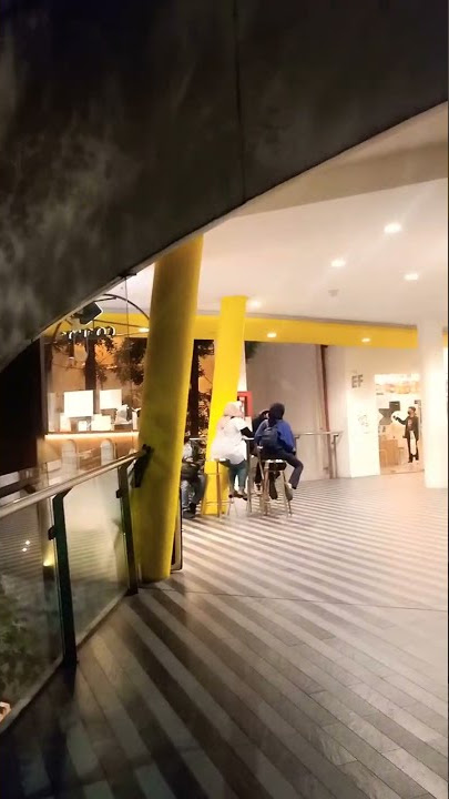 malam nya di Cihampelas walk 🤩🤩🤩#shorts #bandung #youtubeshorts #ciwalk #cihampelaswalk #cihampelas