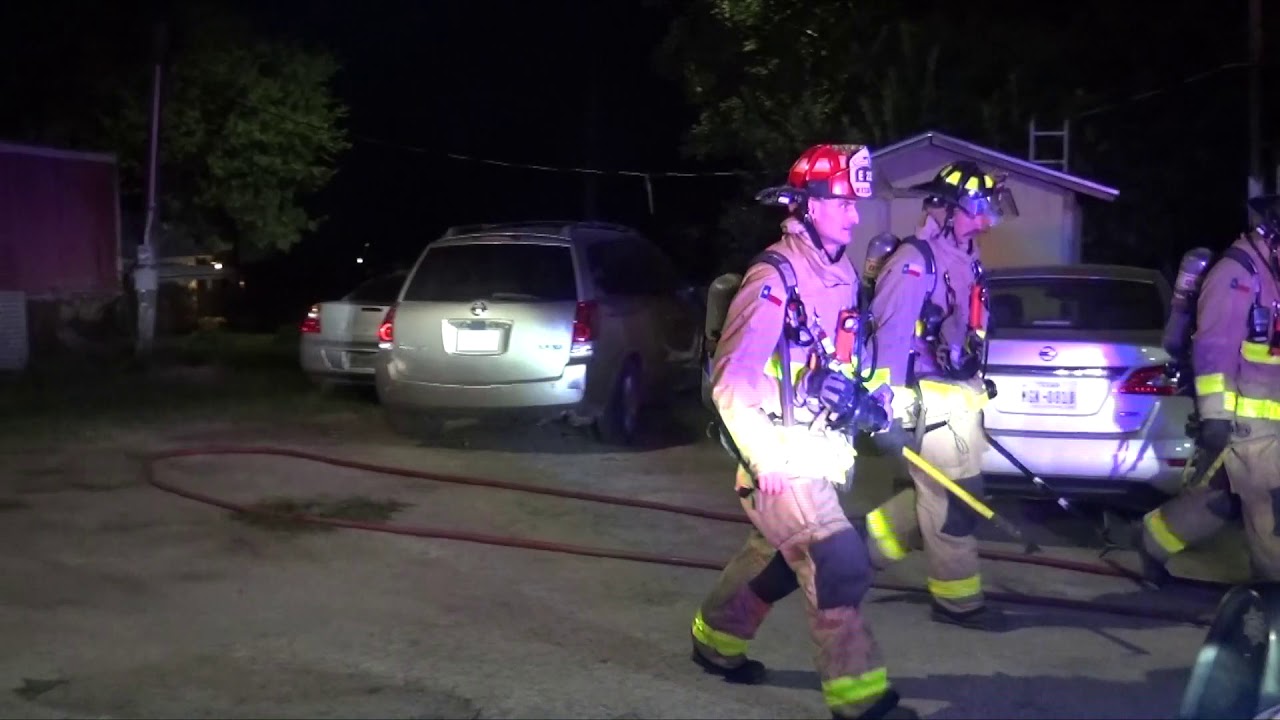 FAMILY OF 5 DISPLACED AFTER MOBILE HOME FIRE (3000 MISSION) - YouTube
