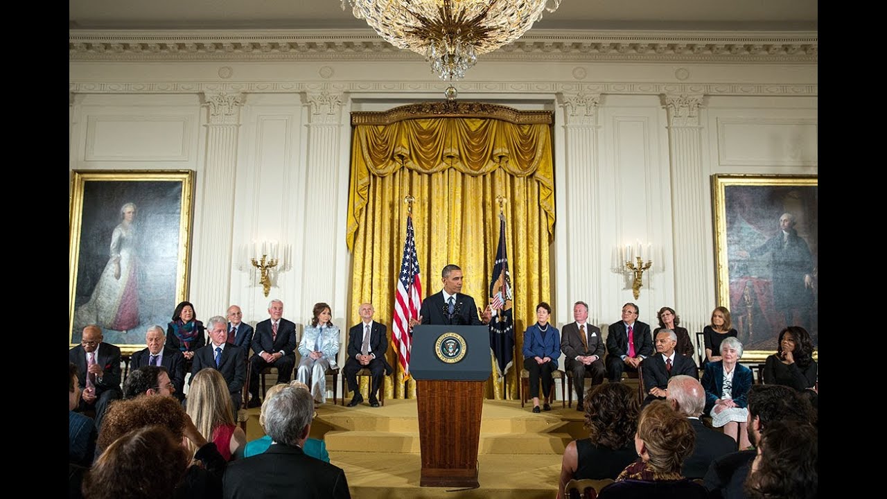 Общество онор 2013. Президентская медаль свободы США. White House Award Gold Medal. Президентская медаль свободы Хокинг. Obama's Awards.