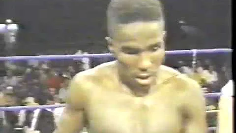 CHRIS CRESPIN vs EDDIE HOPSON - Pro Boxing
